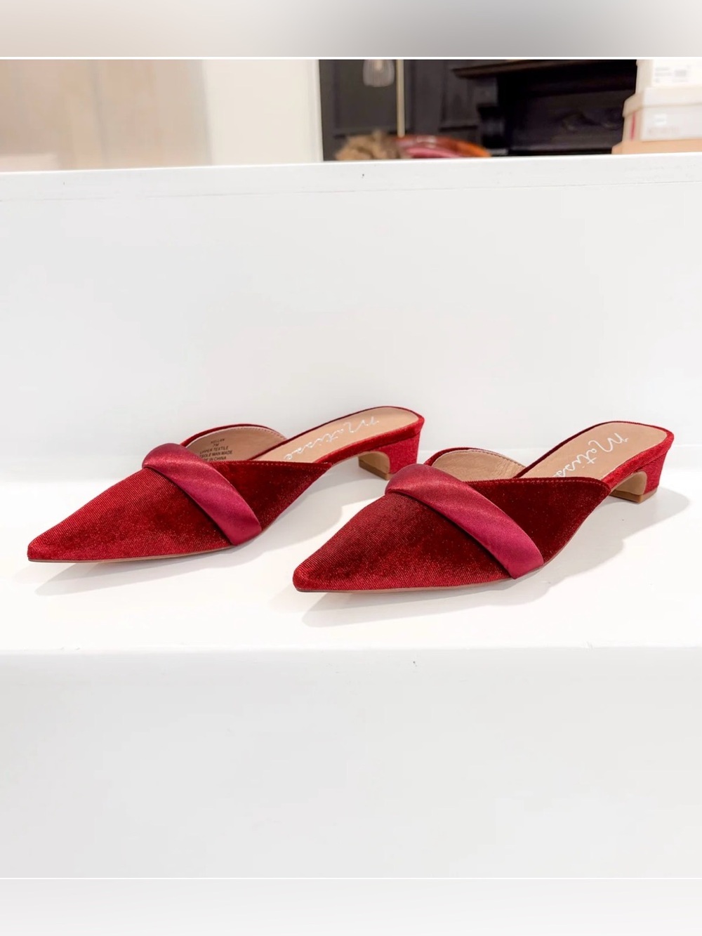 Women’s Pointed Velvet Mule with Satin Accent - Red - Size 8.5 NEW In Box!